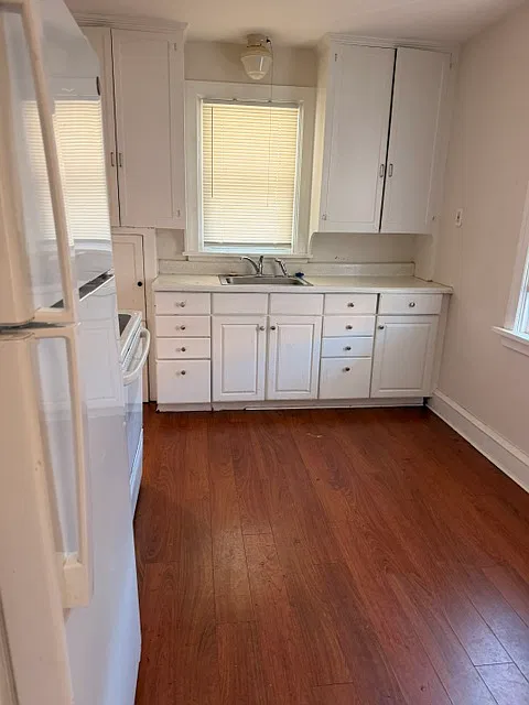 3 bed, 1096 sqft, $1,600 — Photo 2