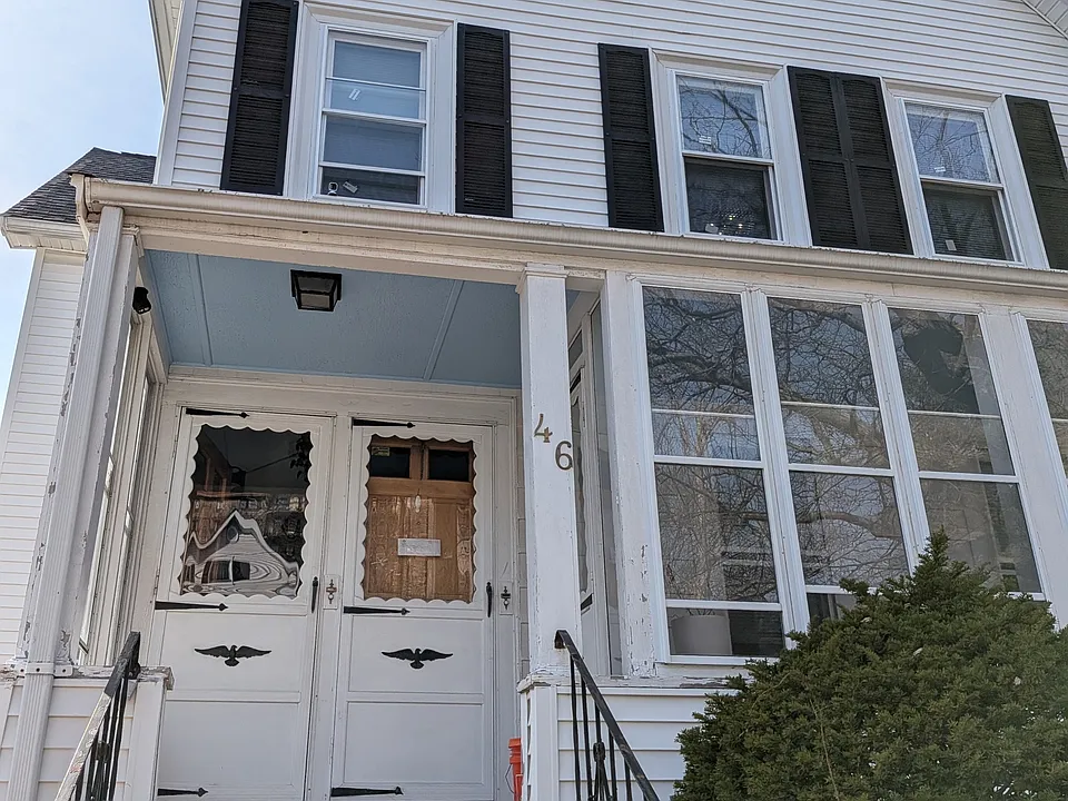 46 Roberts St #2