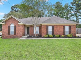 291 Twin Oaks Ln, Wetumpka, AL 36093