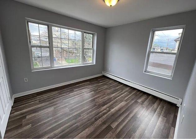 2nd image of 354 Sanford Ave #1R