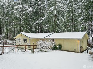 805 Island Boulevard, Fox Island, WA 98333