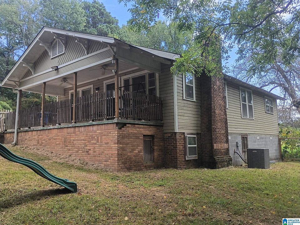 1st image of 26 Robbins St