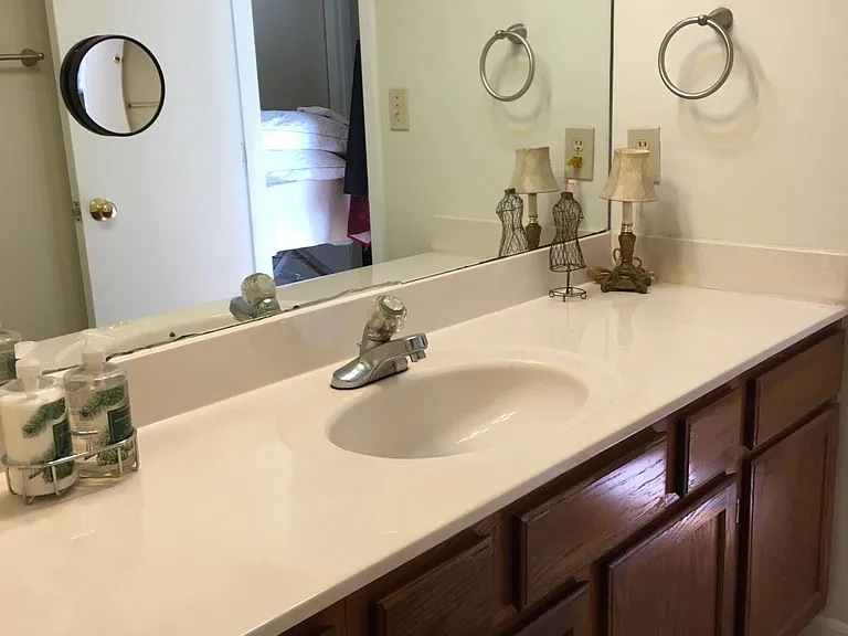 1230 E Tylers Turn — Photo 6
