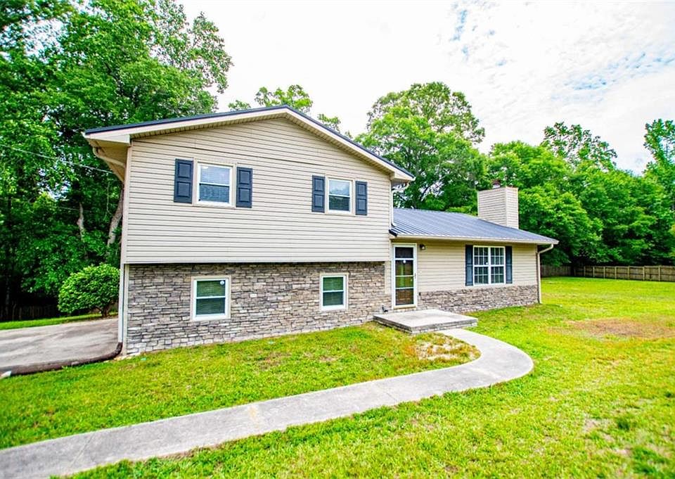 1st image of 284 Katie Ln