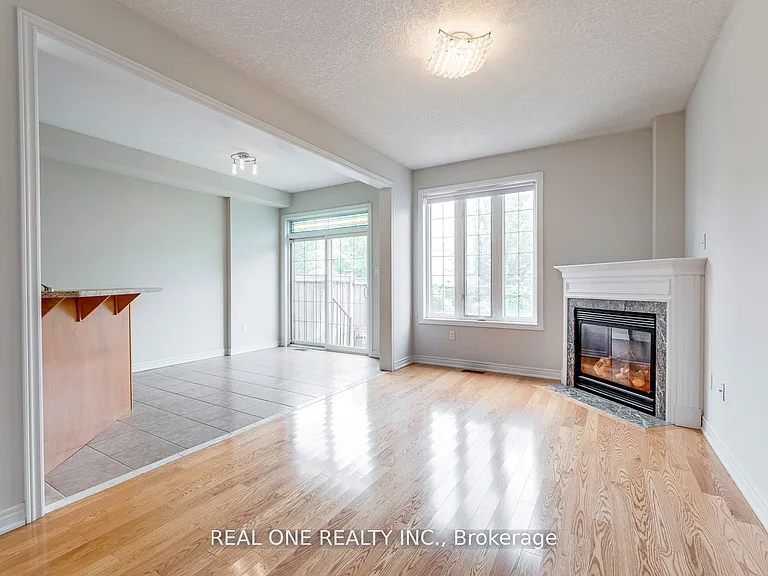 1263 Craigleith Rd — Photo 23