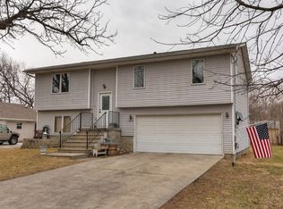 4231 NE 34th St, Des Moines, IA 50317