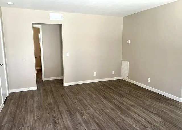 426 N Buena Vista St #1 — Photo 4