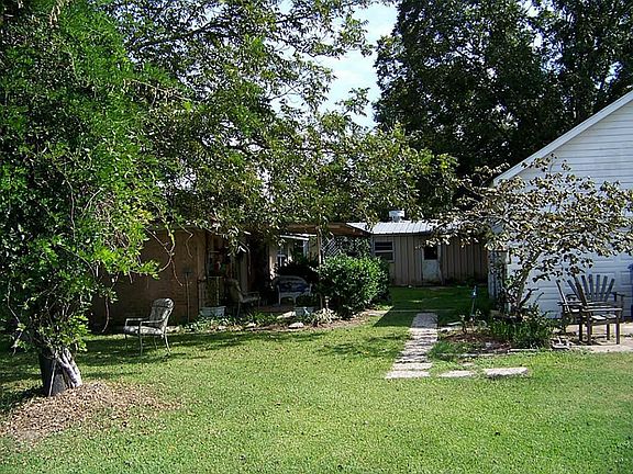 A glimpse of the huge shop with a separate entrance next to the house