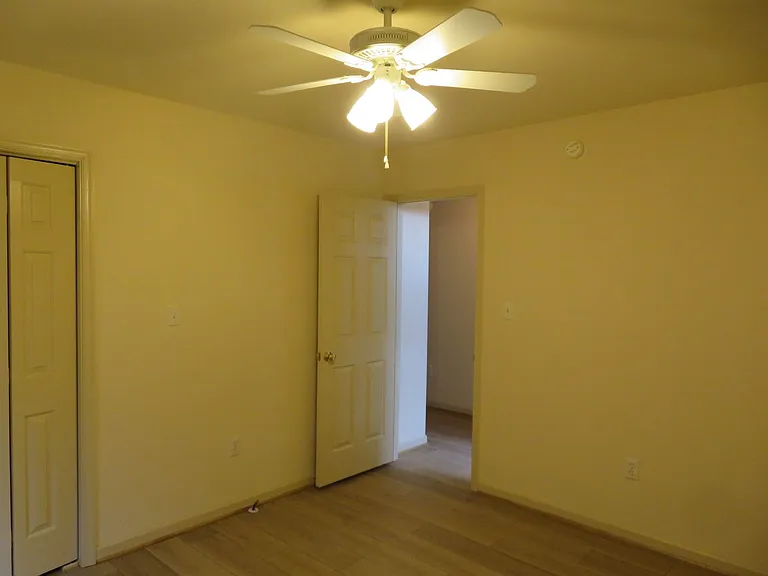 112 Shade Tree Ct — Photo 17