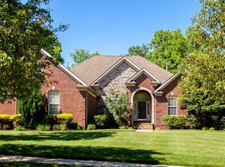 5907 Laurel Ln, Prospect, KY 40059