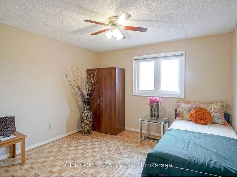 5668 Turney Dr #UPPER — Photo 19