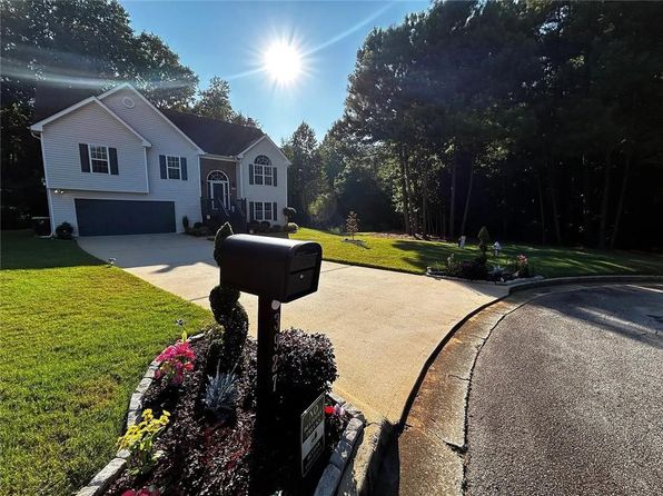 3927 Villager Way, Rex, GA 30273