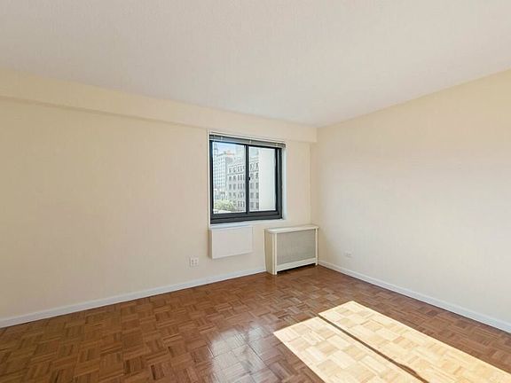 2nd image of 175 W 87th St APT 12H
