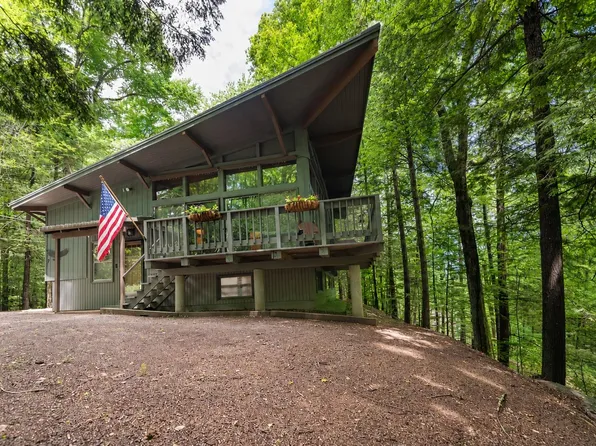 7 Sam Hall Drive, Plymouth, NH 03264
