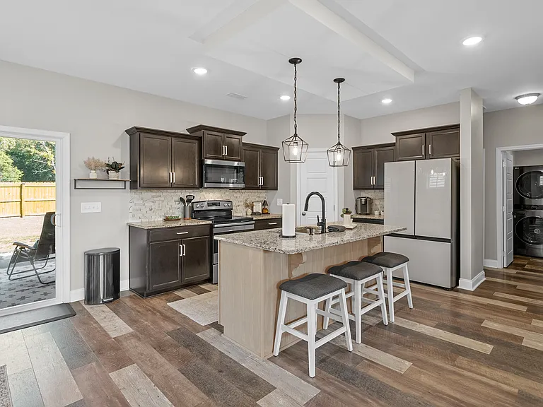 1147 Eagles View Dr — Photo 12