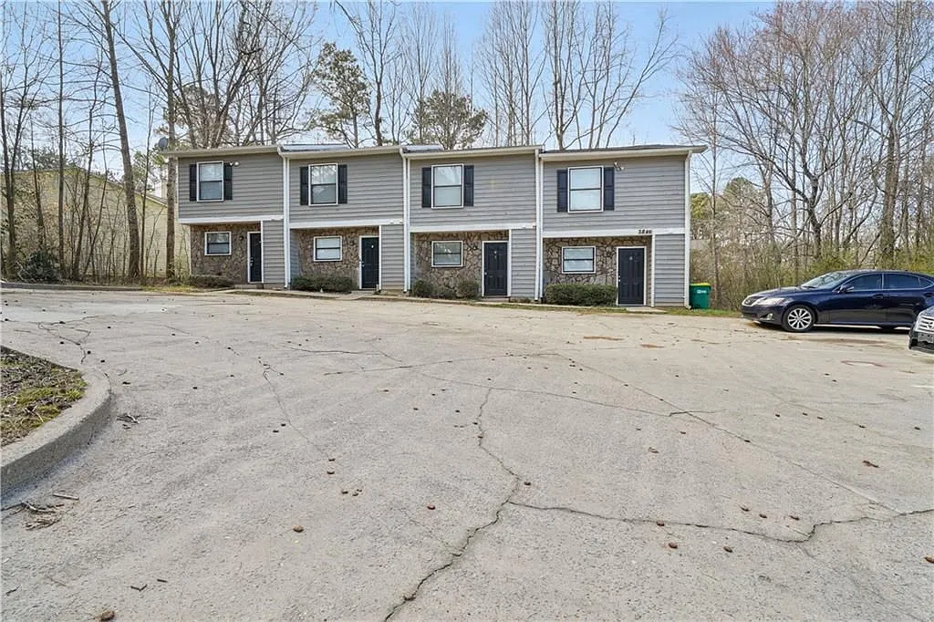 2 bed, 2.5 bath, 1188 sqft, $2,100 — Photo 1
