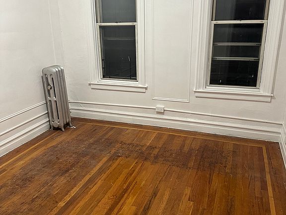 5th image of 652 E 225th St #2A