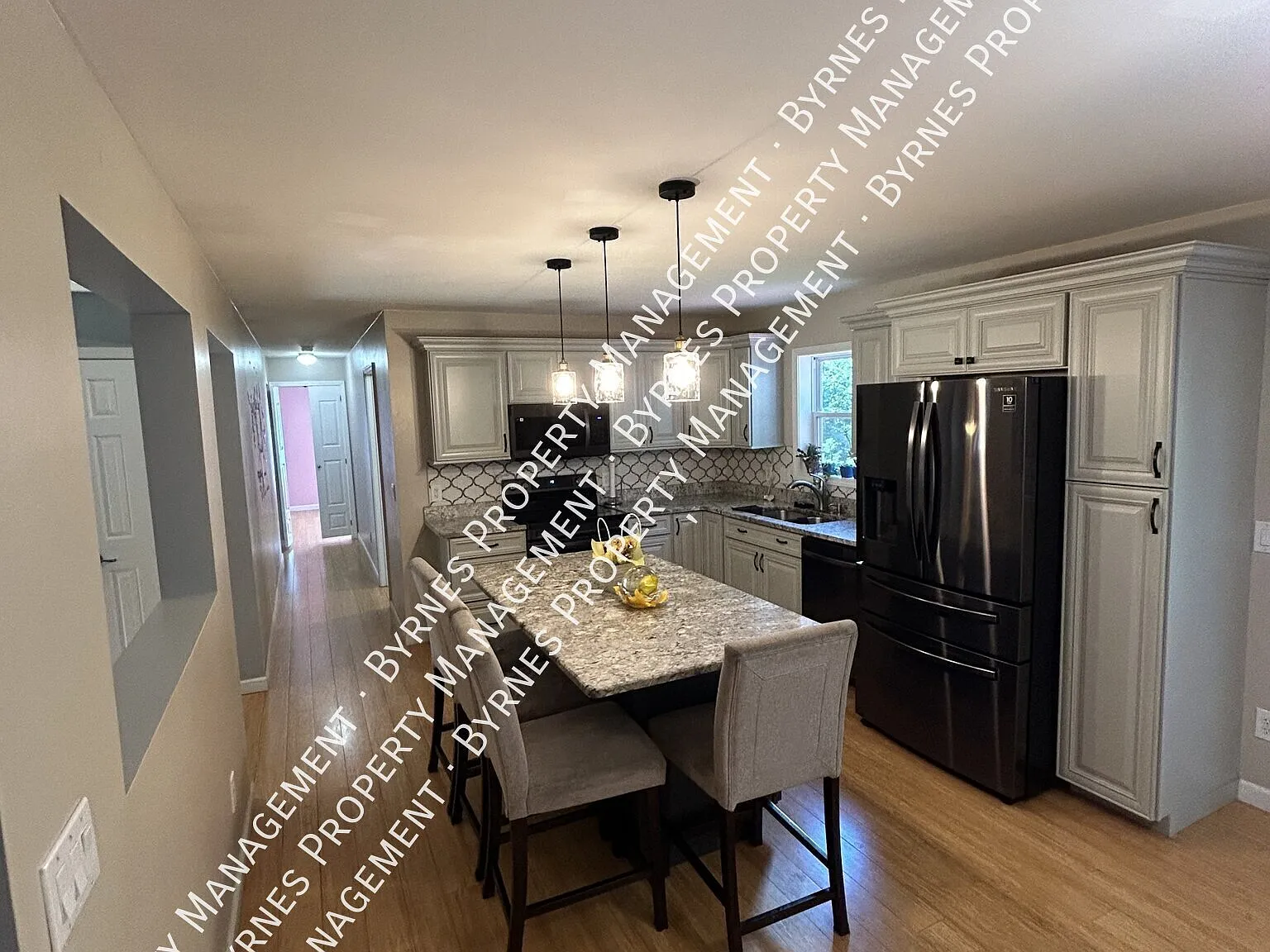 3 bed, 2.5 bath, $3,200 — Photo 4
