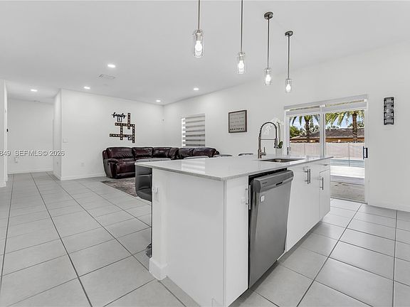 3rd image of 21100 SW 127th Pl