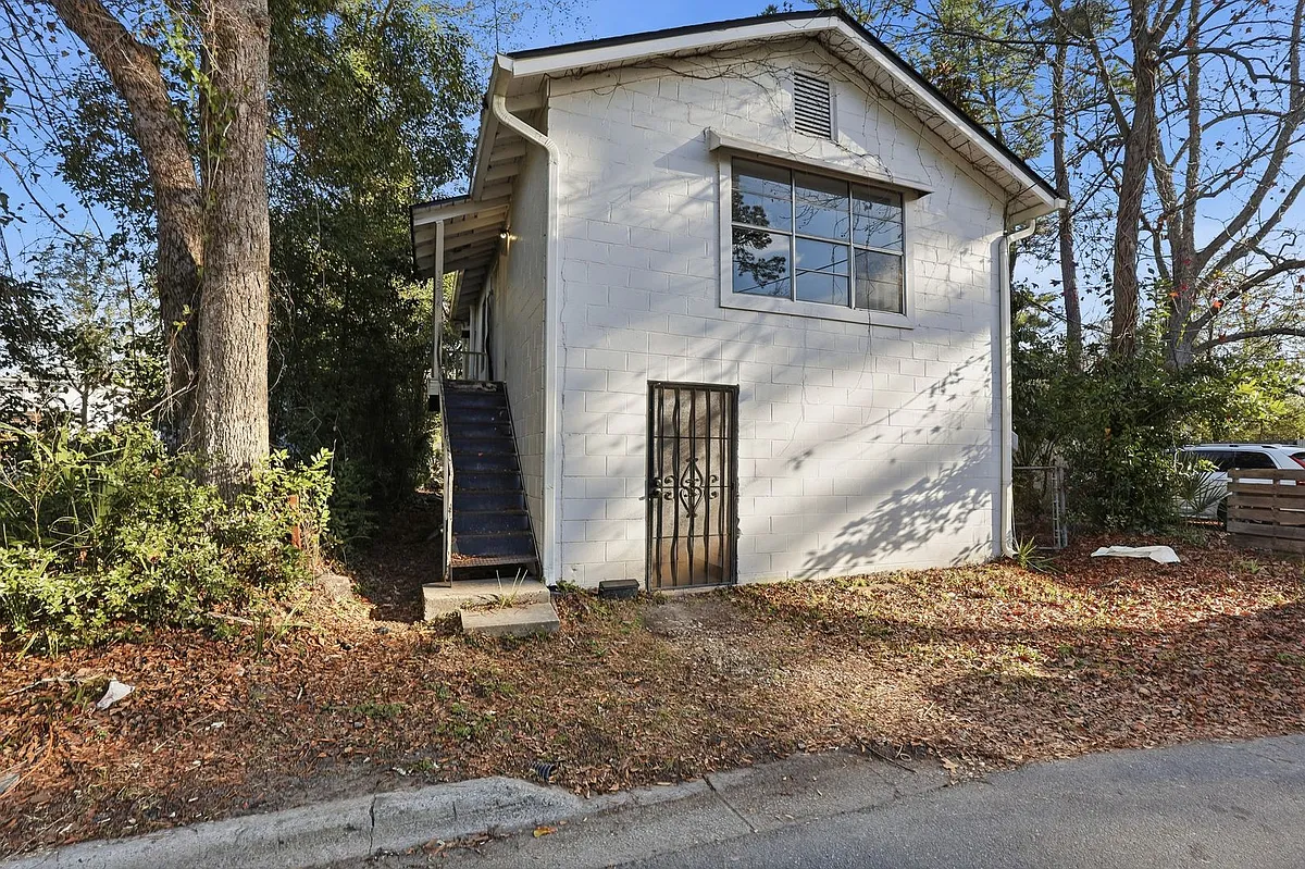 Building Photo - 1303 E 33rd St