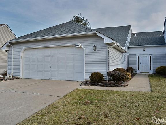 2nd image of 657 Nutley Dr #A