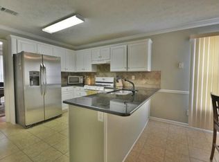 6337 Marble Head Dr, Flowery Branch, GA 30542