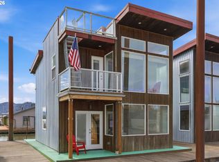 34326 Johnsons Landing Rd #C-27, Scappoose, OR