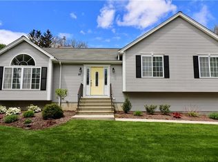 65 Circuit Dr, Cumberland, RI 02864