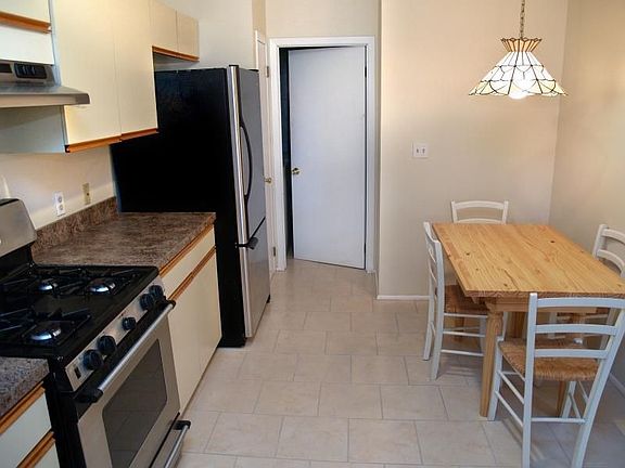 3rd image of 276 De Rose Ct