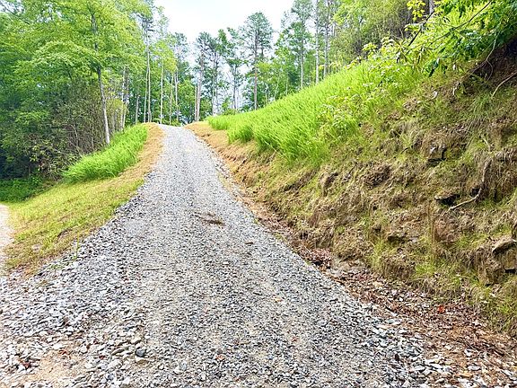 5th image of Howard Edwards Rd
