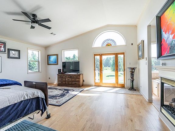 5th image of 224 Pear Tree Ln