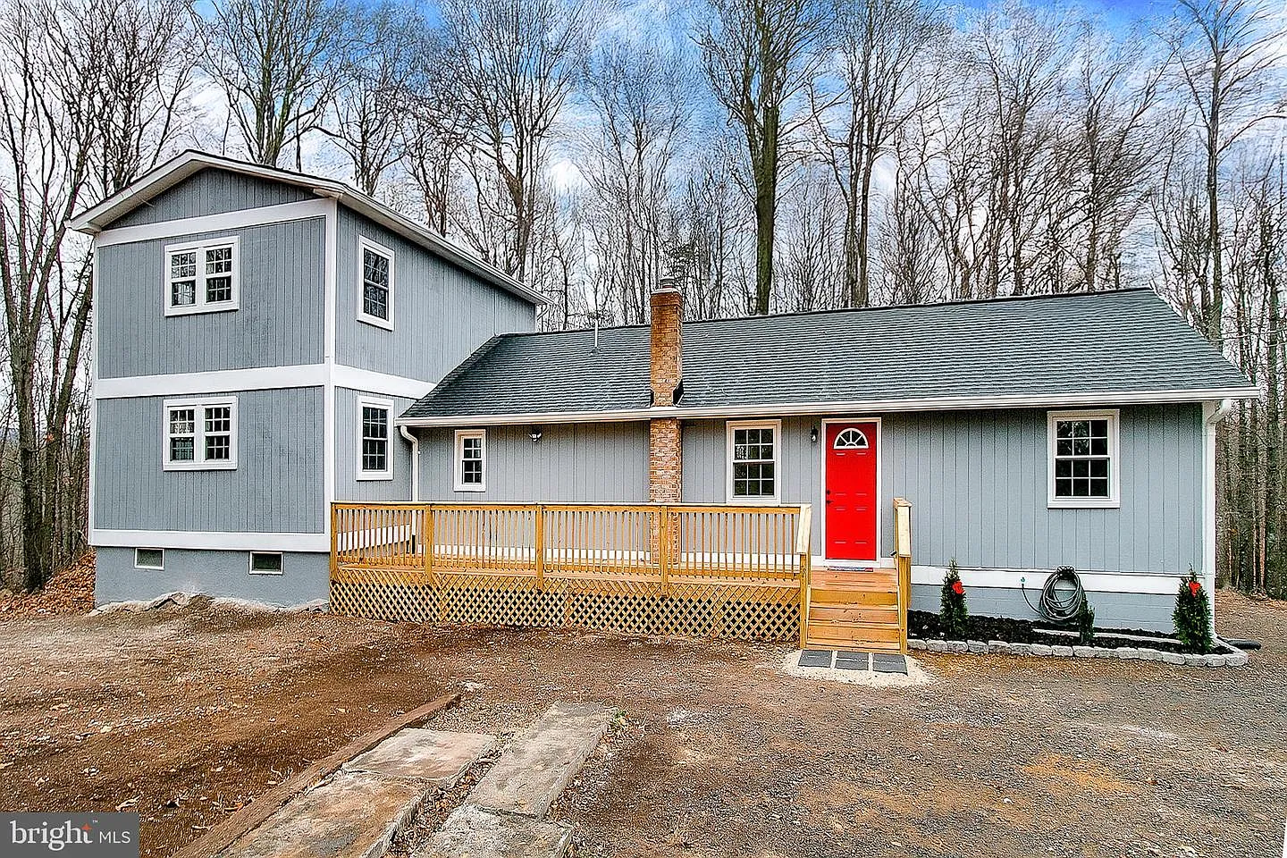 308 Greenwoods Dr photo 1