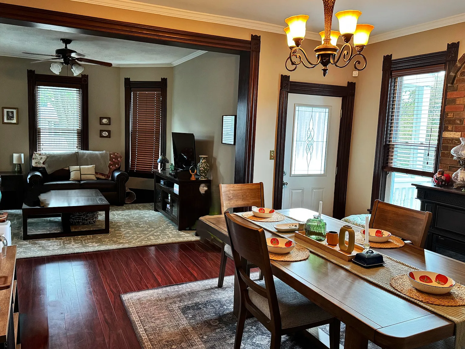 806 Vine St — Photo 3