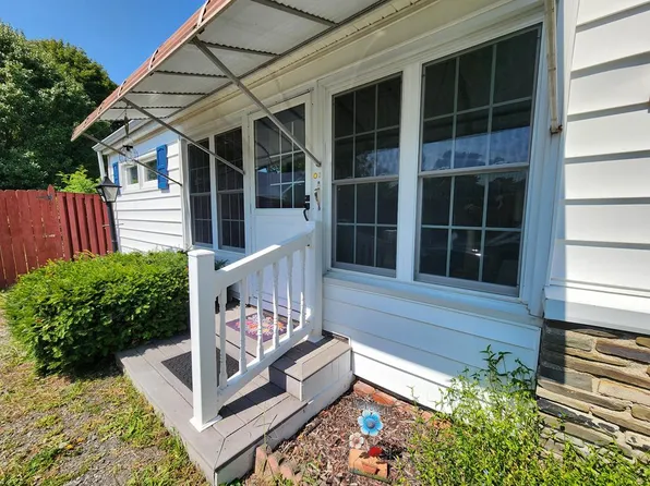 916 Spruce St, Elmira, NY 14904