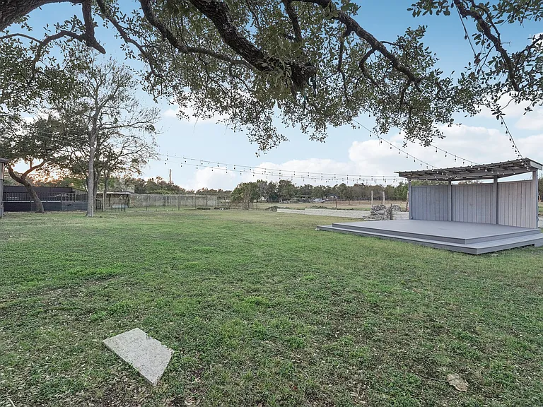 1739 Starwood Dr — Photo 45