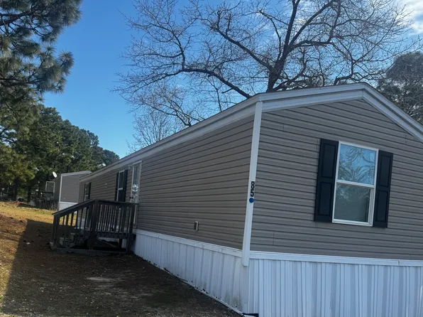 85 Sue St #85S, Spring Lake, NC 28390