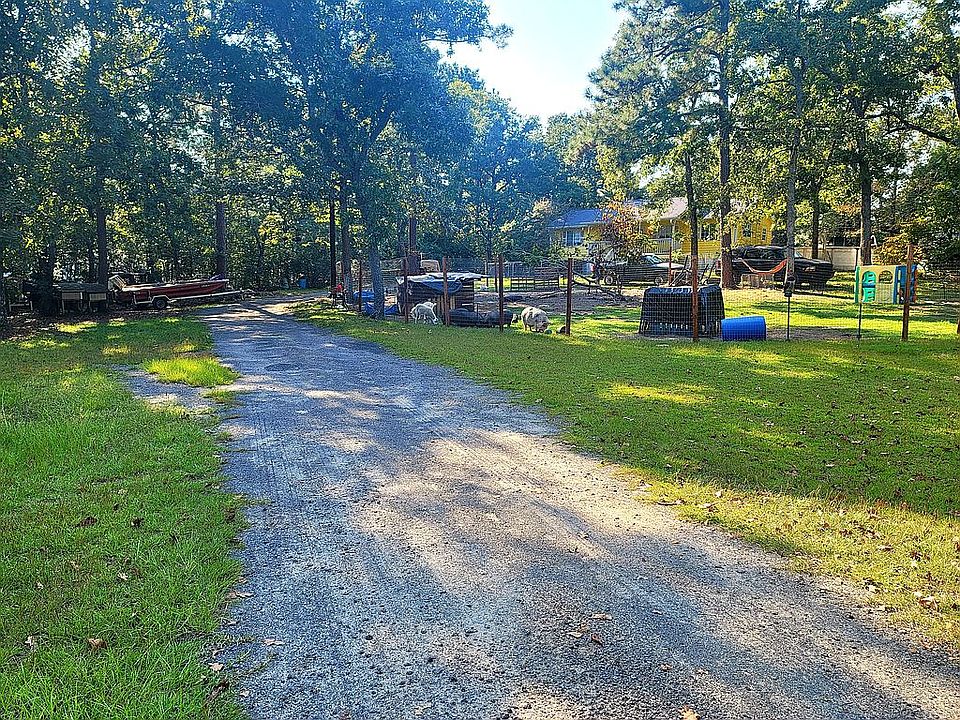 2nd image of 316 Green Hills Dr
