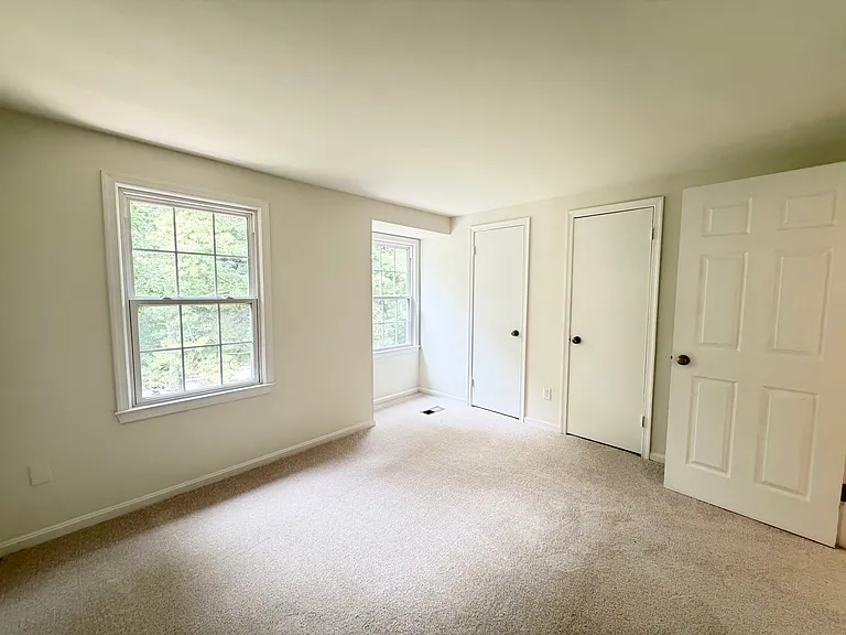 20503 Strath Haven Dr — Photo 19