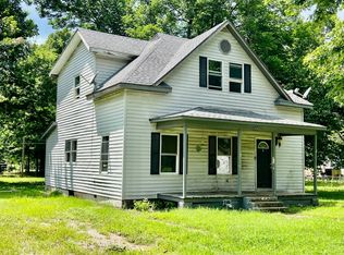 709 N State St, Caney, KS 67333