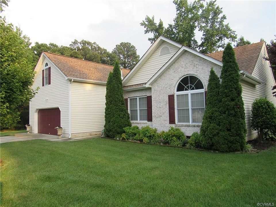1st image of 2113 Eagles Nest Ct