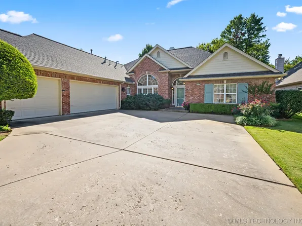 4942 E 88th Pl, Tulsa, OK 74137