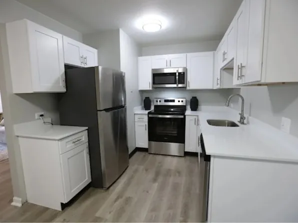 Evergreen, 8201 Polo Club Dr #R-501, Merrillville, IN 46410