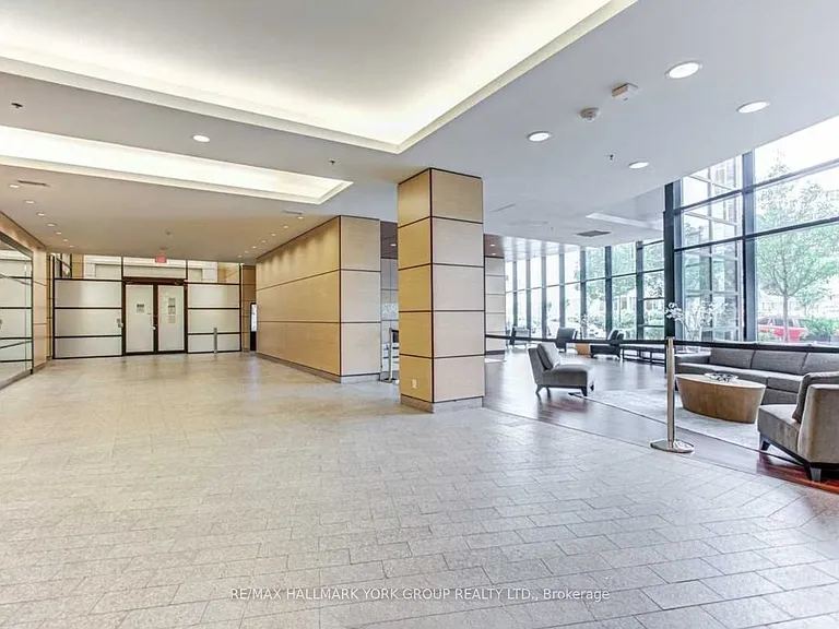 2900 Highway 7 Rd #3204 — Photo 17
