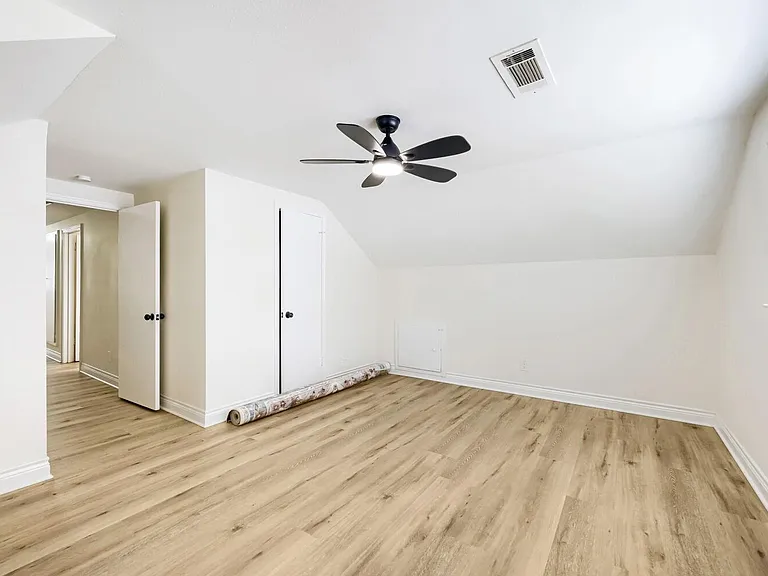 8927 Langdon Ln — Photo 24
