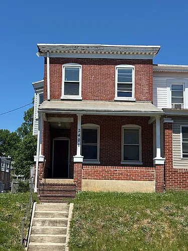 2401 N West St Photo 1