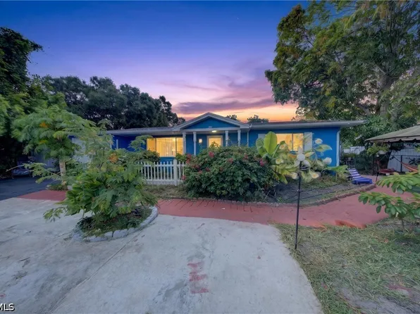 208 Redcliff Ave, Lehigh Acres, FL 33936