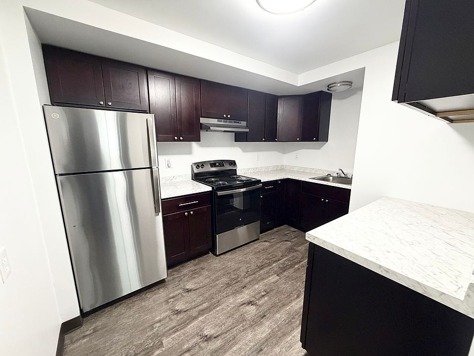1st image of 242 Noble Ave #26