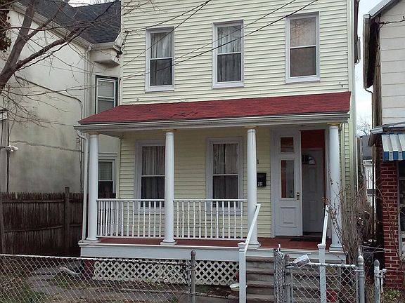 2nd image of 231 S 10th Ave