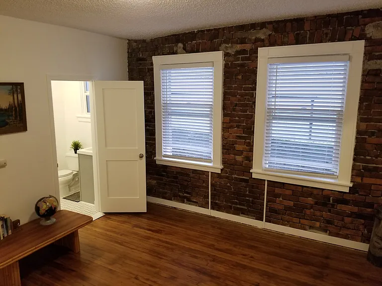 Ansonia Apartments — Photo 28