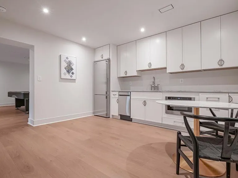 1007 Somerset Dr NW — Photo 28